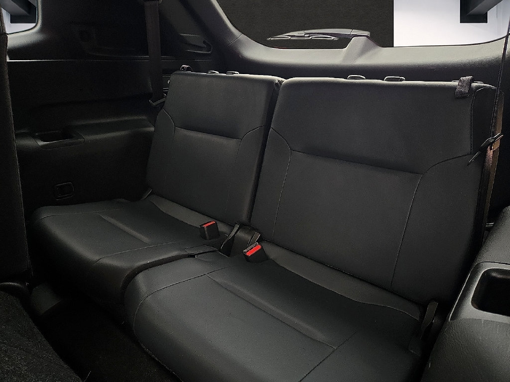 2025 Mitsubishi Outlander SE - Photo 8