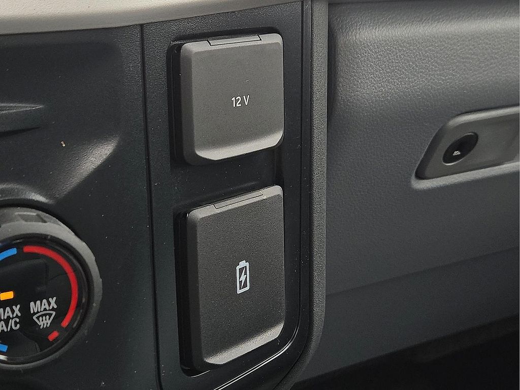 2025 Ford F-350 Super Duty XL - Photo 16