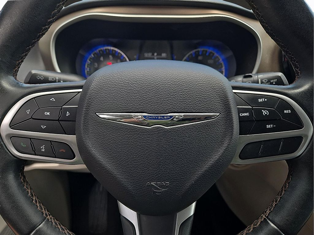 2018 Chrysler Pacifica Touring L - Photo 19