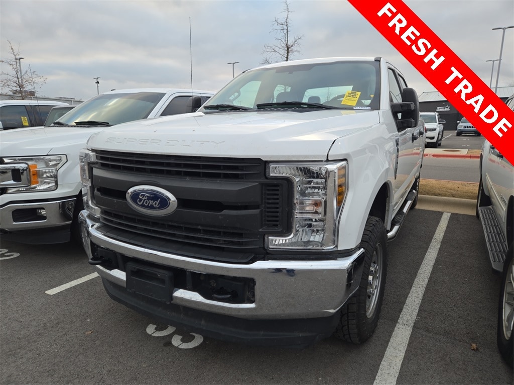 2018 Ford F-250 Super Duty XL's photo