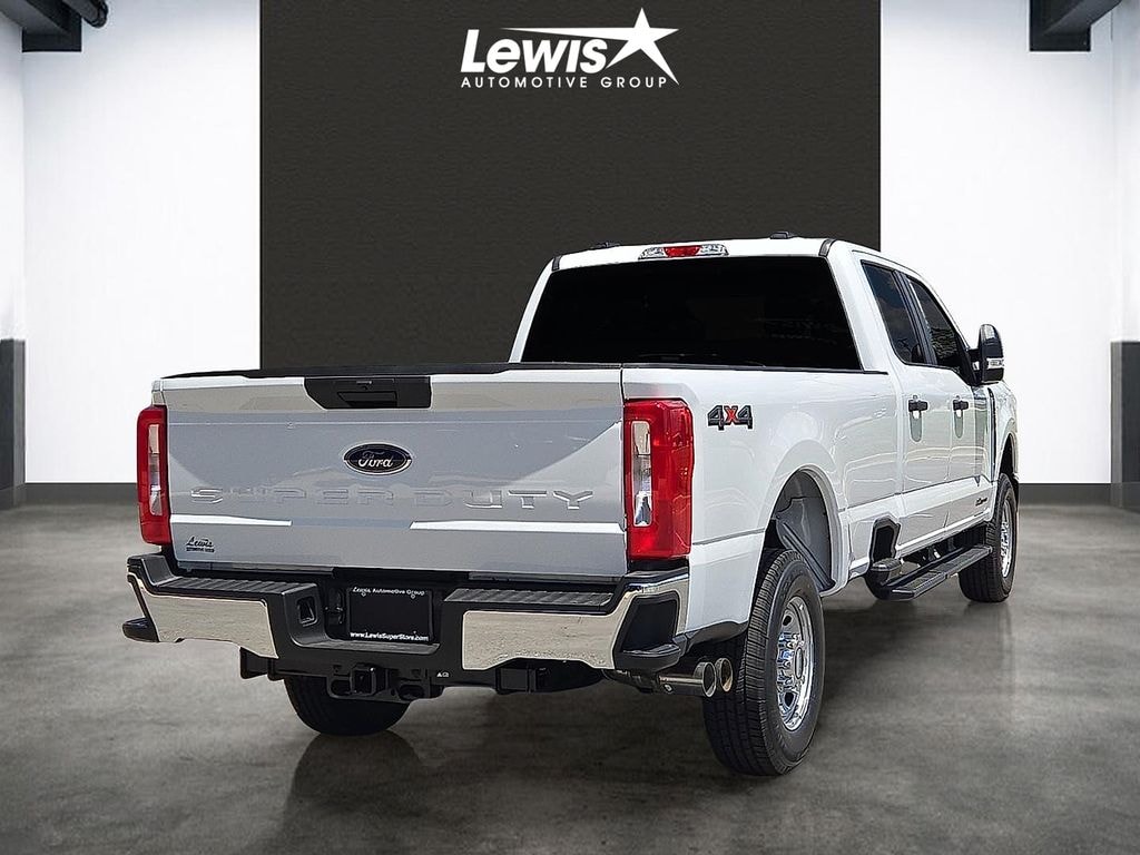 New 2026 Ford F-250SD XL Truck Crew Cab