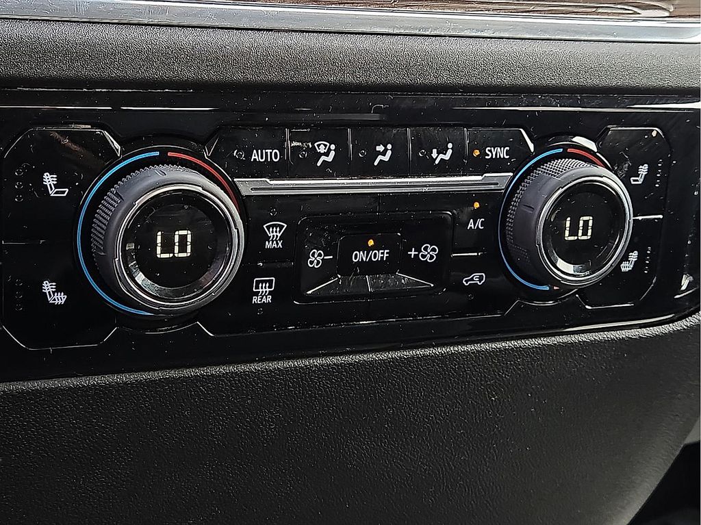 2023 Chevrolet Silverado 1500 LT - Photo 14