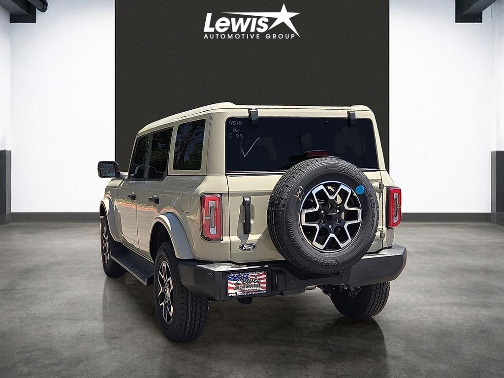 New 2026 Ford Bronco Outer Banks SUV