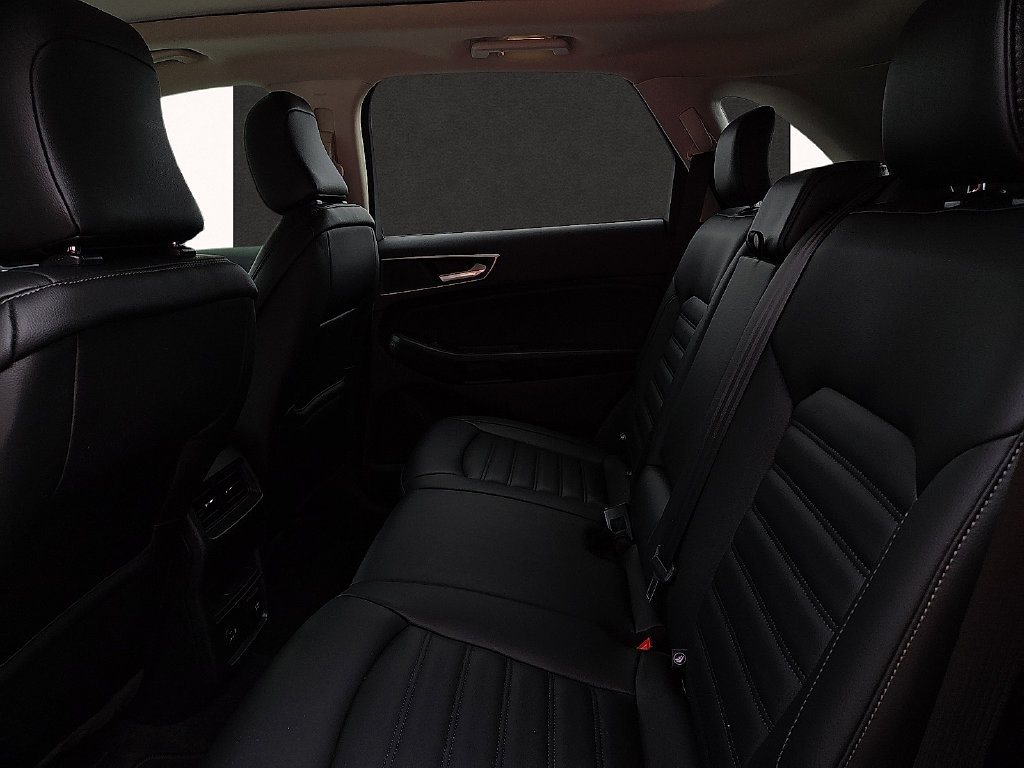 2021 Ford Edge SEL - Photo 9