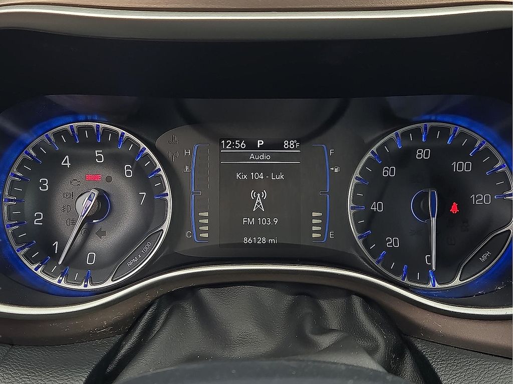 2018 Chrysler Pacifica Touring L - Photo 18