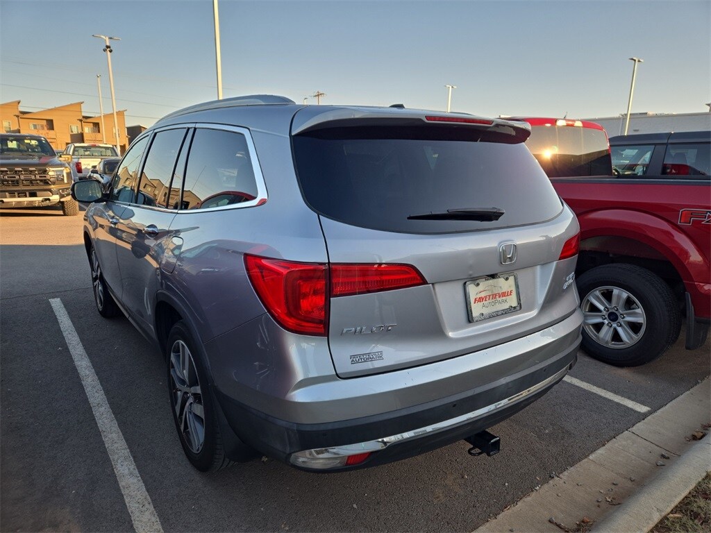 Used 2017 Honda Pilot Elite SUV
