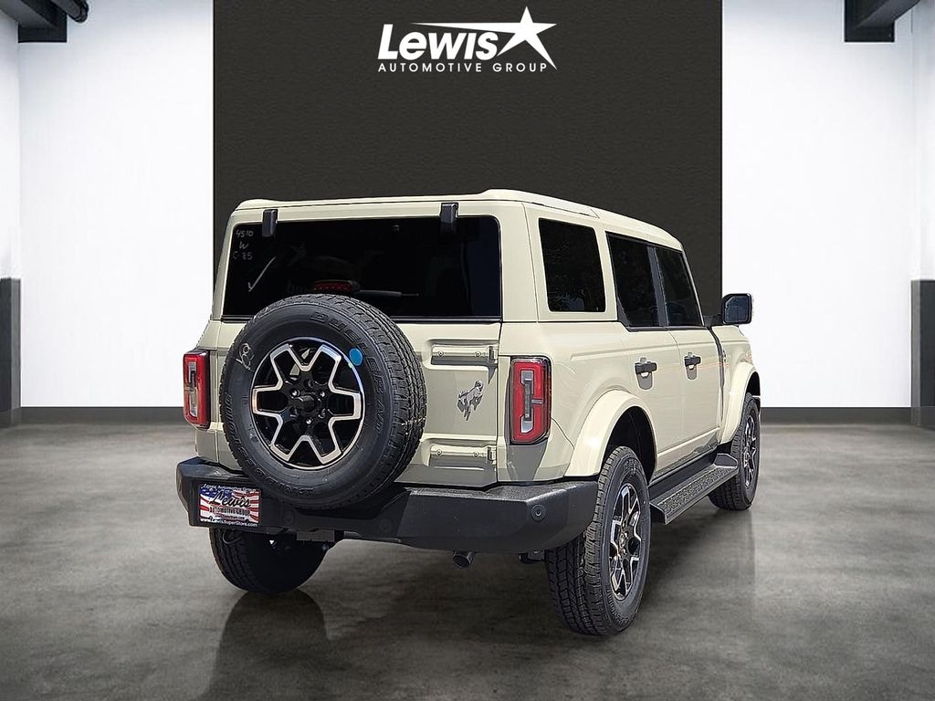New 2026 Ford Bronco Outer Banks SUV