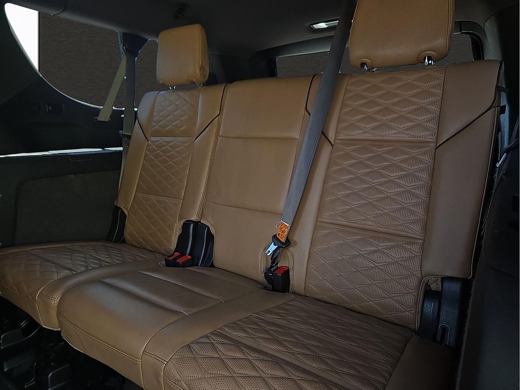 2022 Cadillac Escalade ESV Premium Luxury - Photo 9