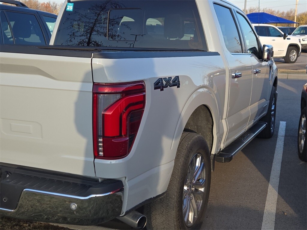 2024 Ford F-150 Lariat photo 2