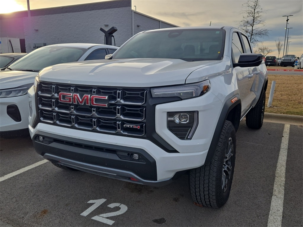 2025 GMC Canyon AT4's photo