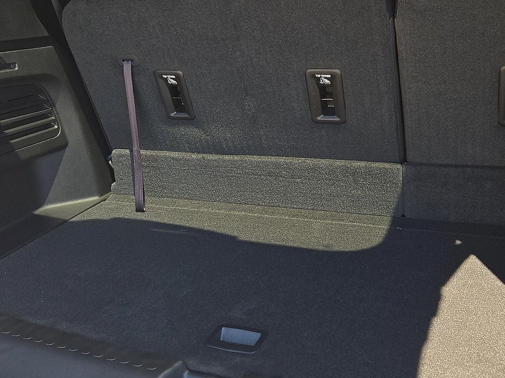 2024 GMC Acadia AT4 - Photo 8