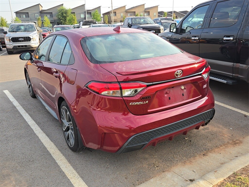 2022 Toyota Corolla SE photo 3