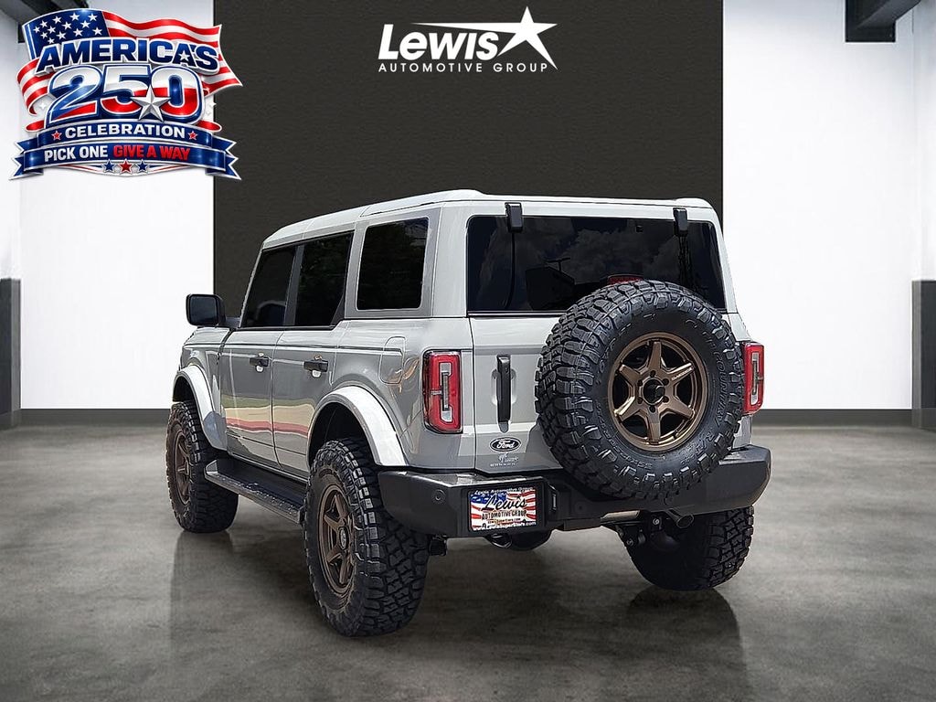New 2026 Ford Bronco Outer Banks SUV