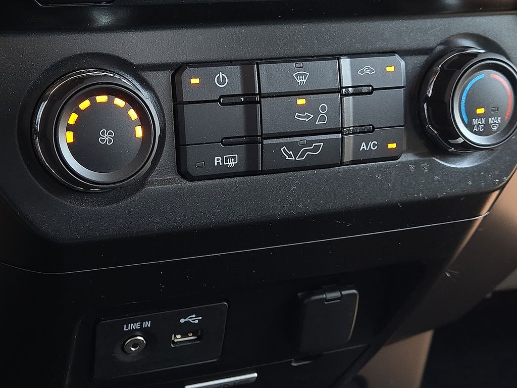 2015 Ford F-150 XLT - Photo 13