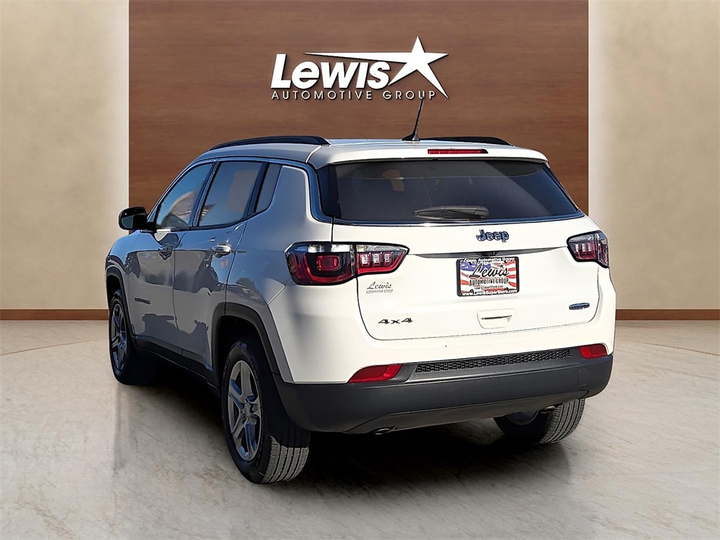 Used 2024 Jeep Compass Latitude SUV