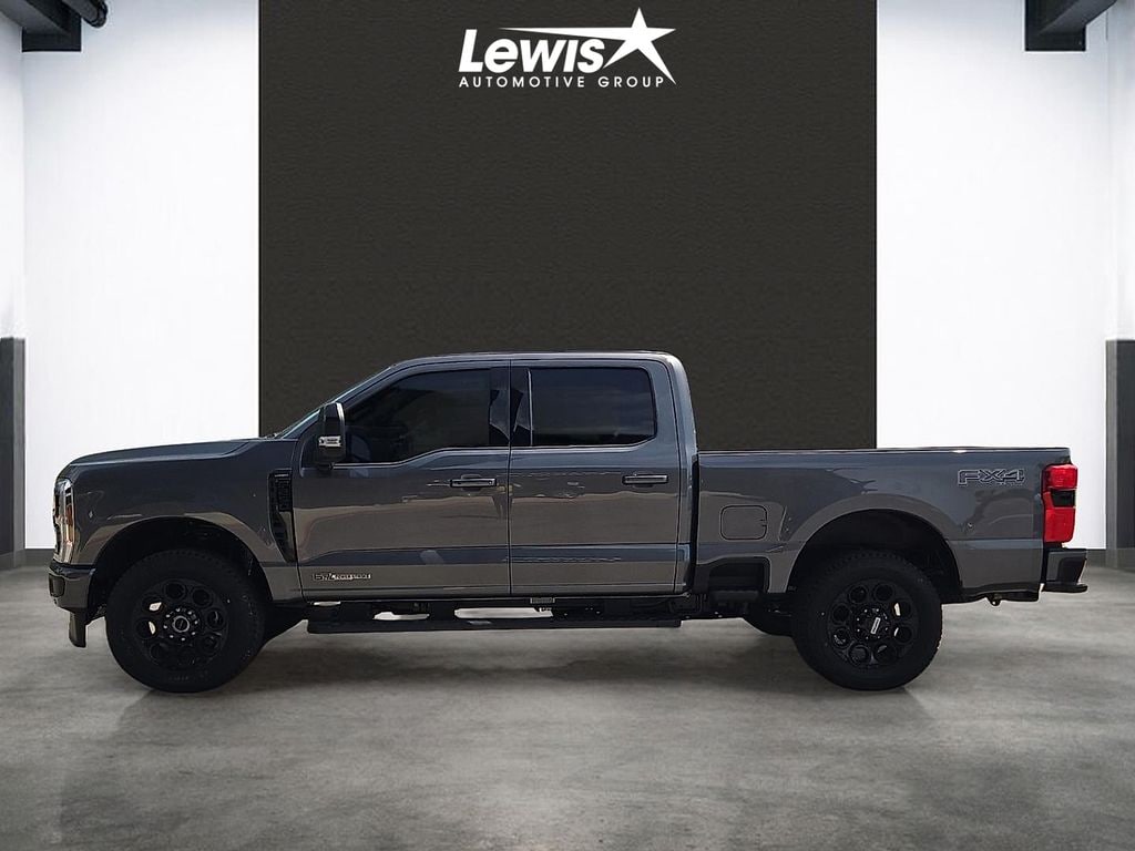New 2026 Ford F-250SD Lariat Truck Crew Cab
