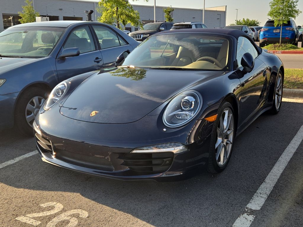 2014 Porsche 911 Carrera 4 Cabriolet's photo