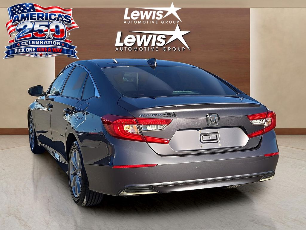2018 Honda Accord LX - Photo 3