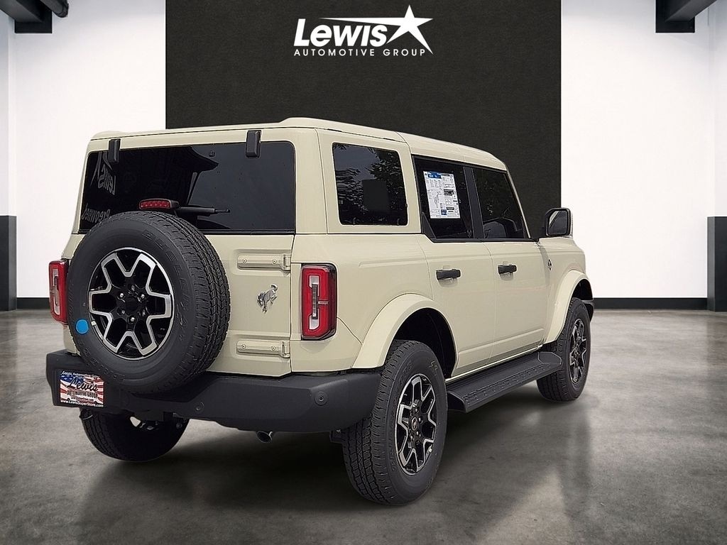 New 2026 Ford Bronco Outer Banks SUV