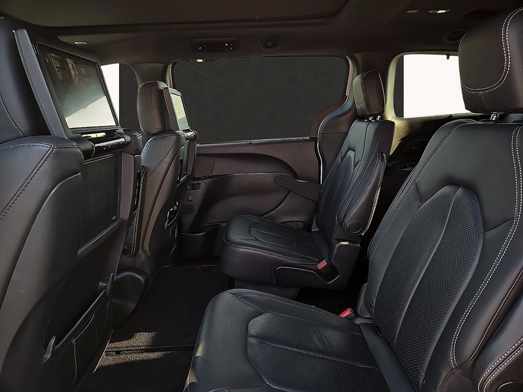 2019 Chrysler Pacifica Touring L Plus - Photo 10