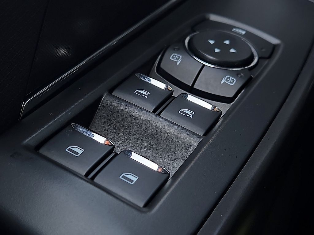 2024 Ford F-150 XLT - Photo 17