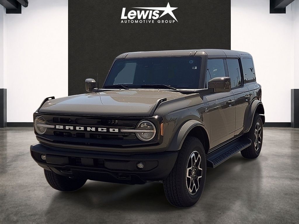 New 2026 Ford Bronco Outer Banks SUV