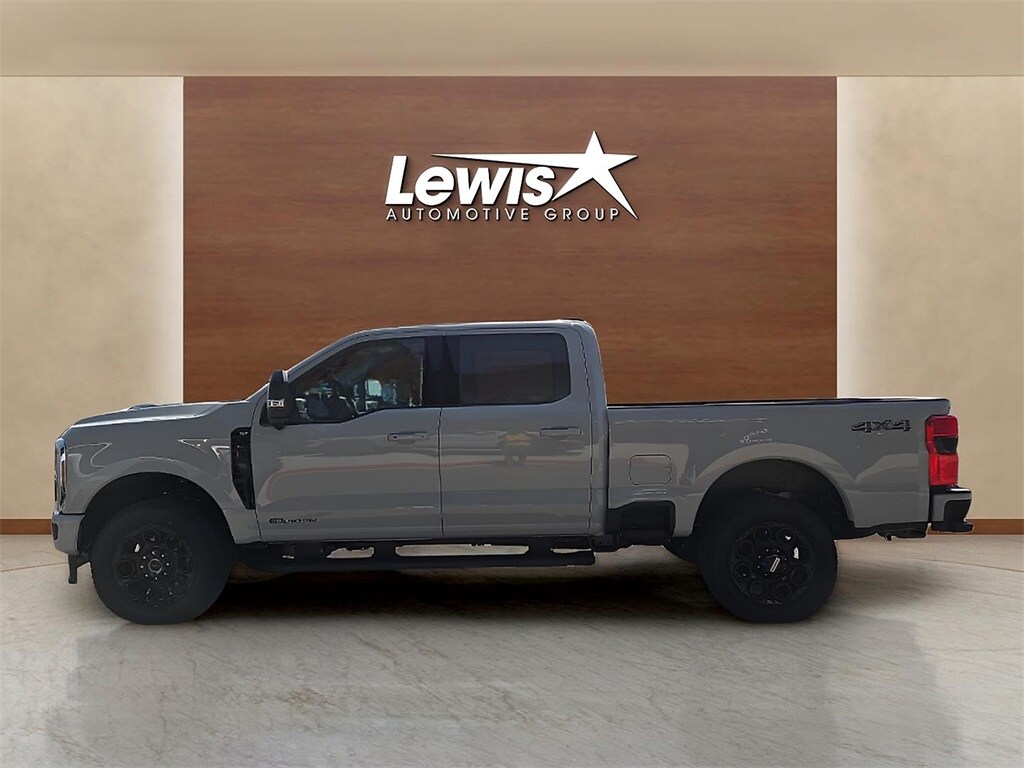 2025 Ford F-250 photo 2