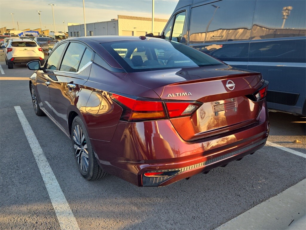 Used 2024 Nissan Altima 2.5 SV Sedan
