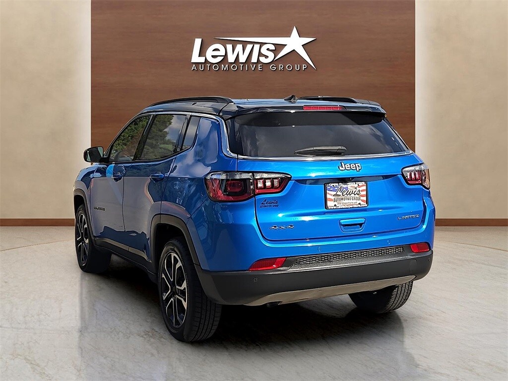 2024 Jeep Compass Limited photo 4