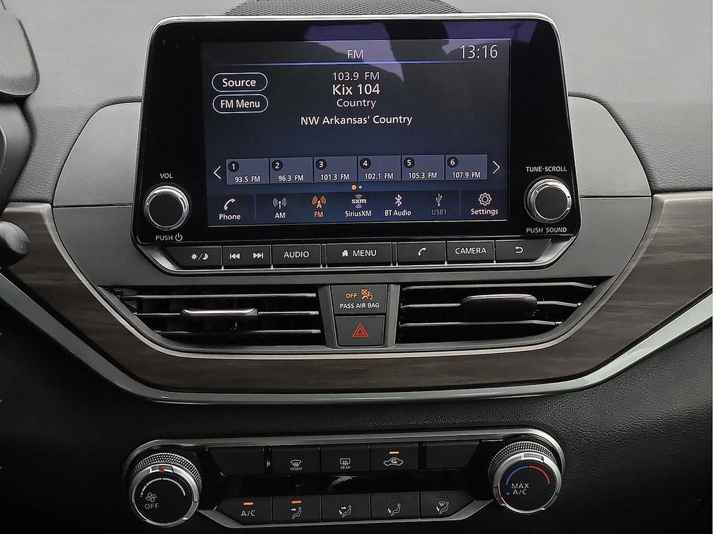 2024 Nissan Altima SV - Photo 11
