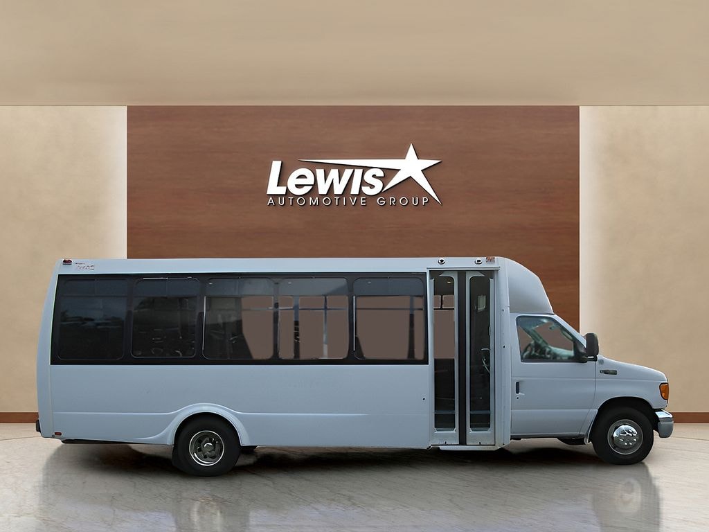 Used 2003 Ford E-450SD BUS Truck