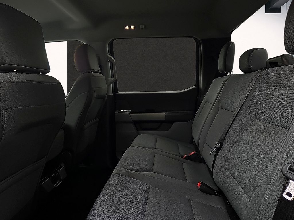2025 Ford F-150 XLT - Photo 8