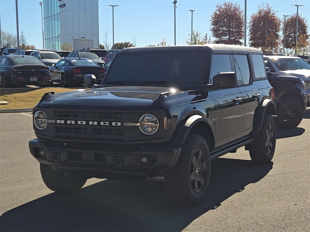 2025 Ford Bronco 4-Door Big Bend's photo