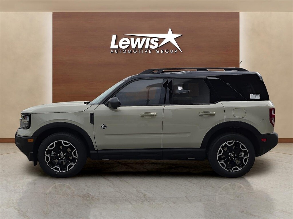 2025 Ford Bronco Sport Outer Banks photo 2