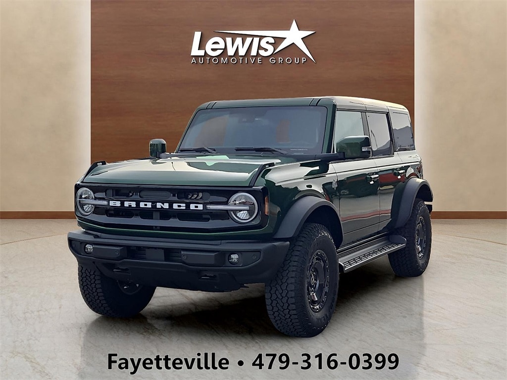 2025 Ford Bronco 4-Door Outer Banks's photo