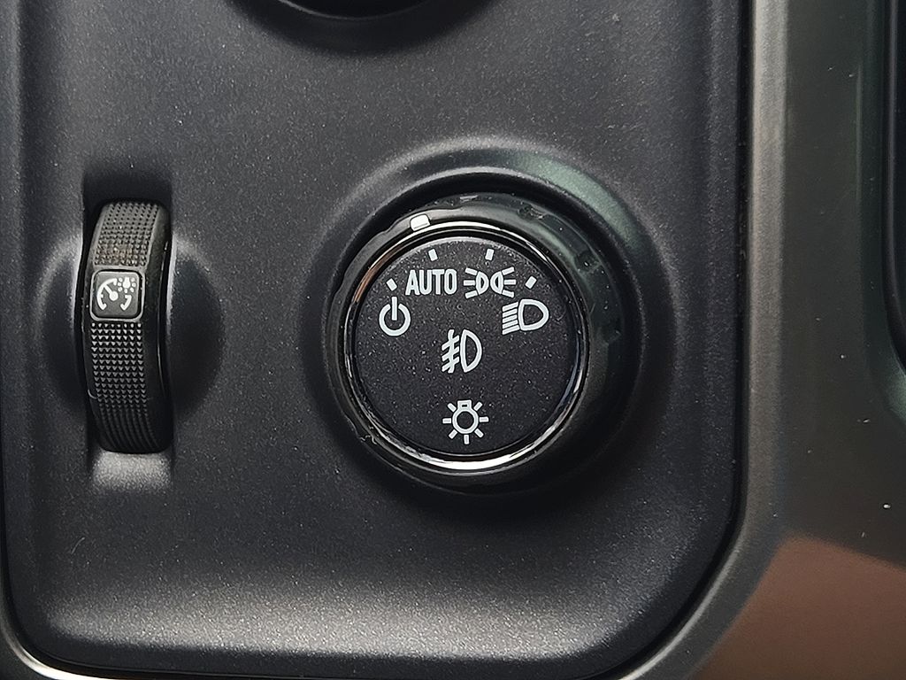 2018 Chevrolet Silverado 1500 LT - Photo 15