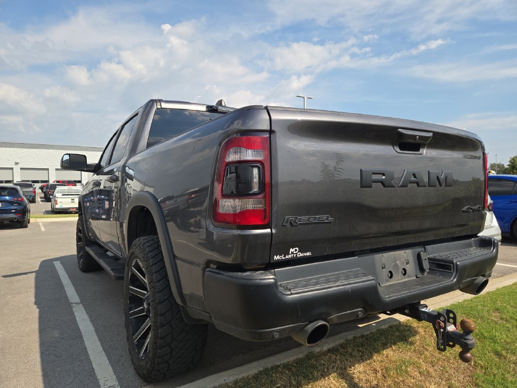 1C6SRFLT3MN835548