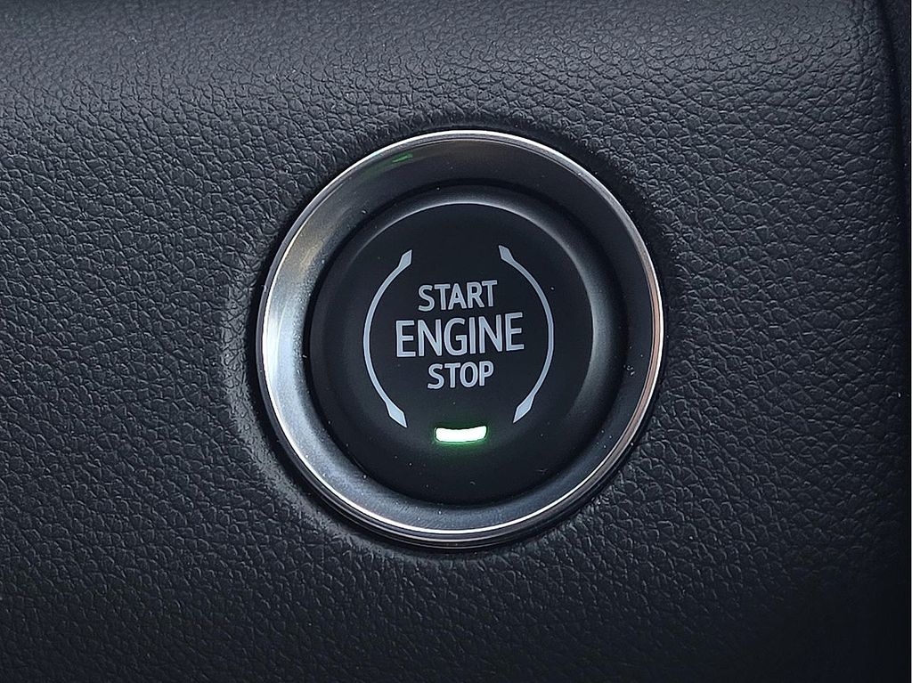 2024 GMC Acadia AT4 - Photo 17