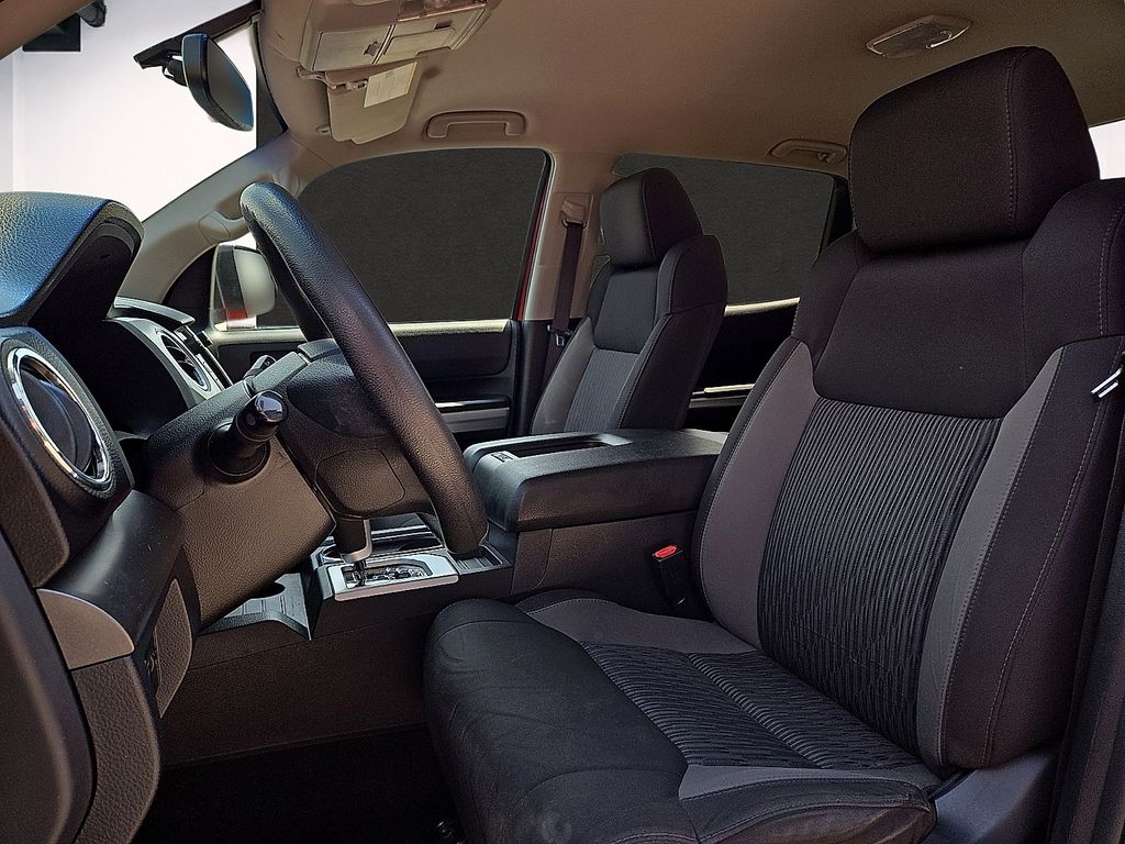 2016 Toyota Tundra SR5 - Photo 11