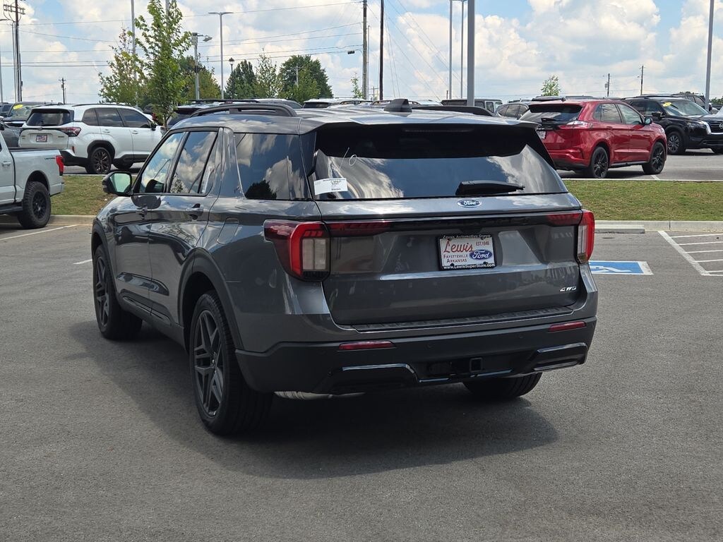 New 2026 Ford Explorer ST-Line SUV