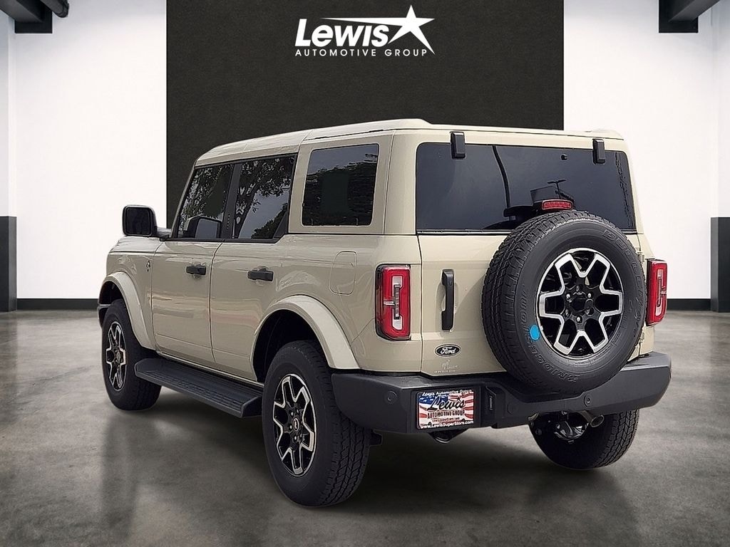 New 2026 Ford Bronco Outer Banks SUV