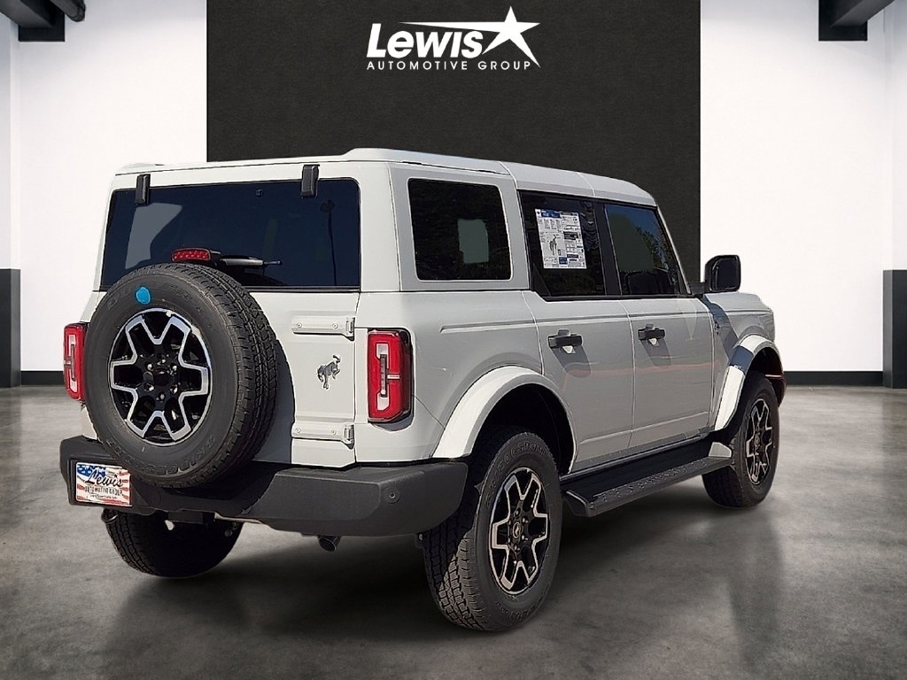 New 2026 Ford Bronco Outer Banks SUV
