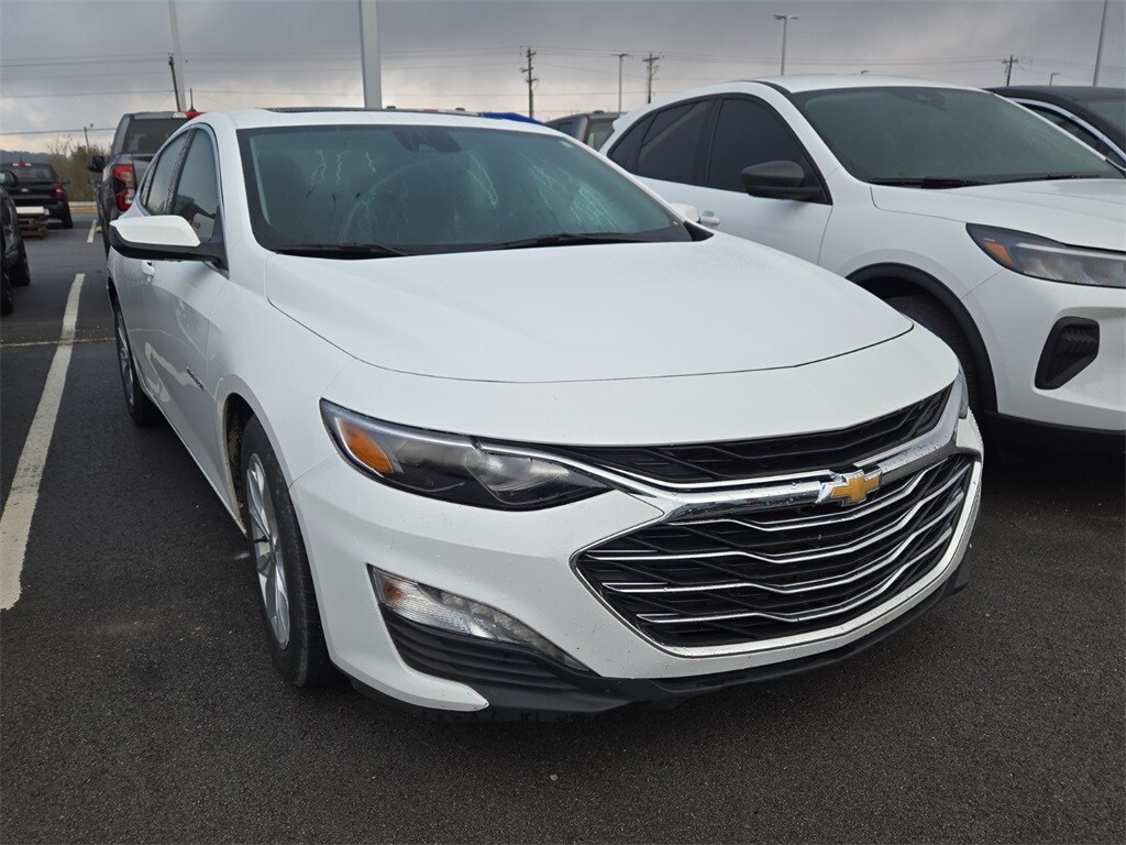 2024 Chevrolet Malibu 1LT photo 4