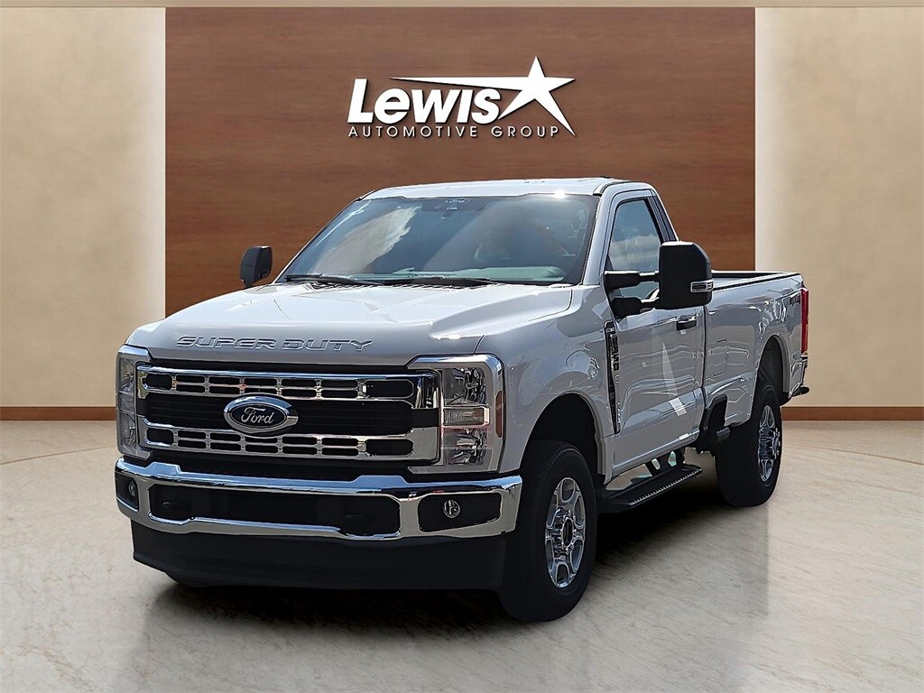 2025 Ford F-350 photo 2