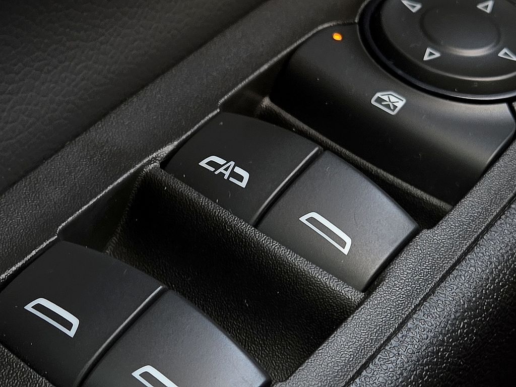 2024 Chevrolet Equinox LT - Photo 16