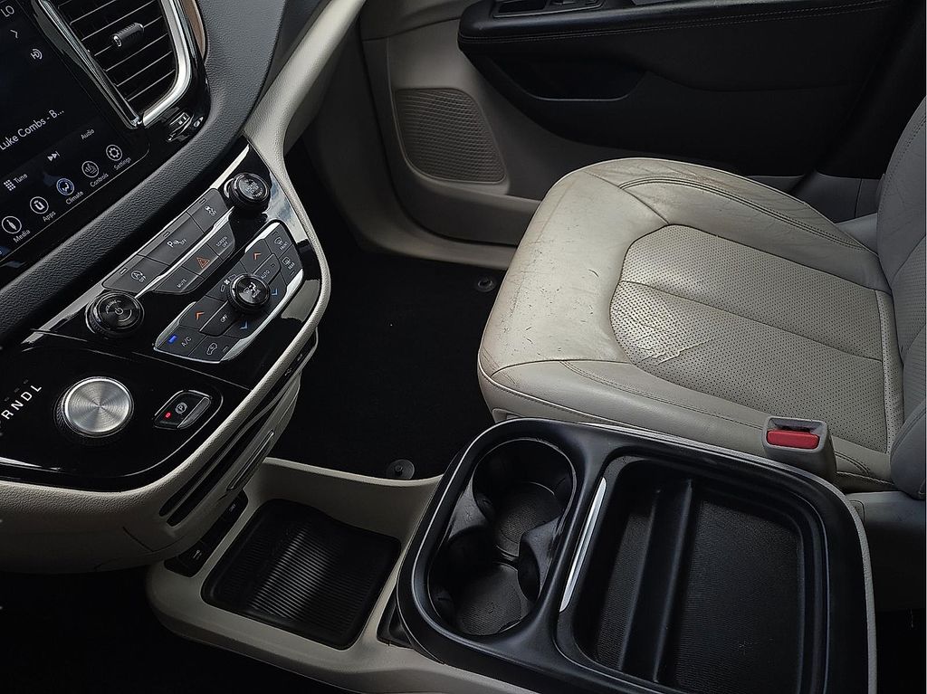 2018 Chrysler Pacifica Touring L - Photo 20