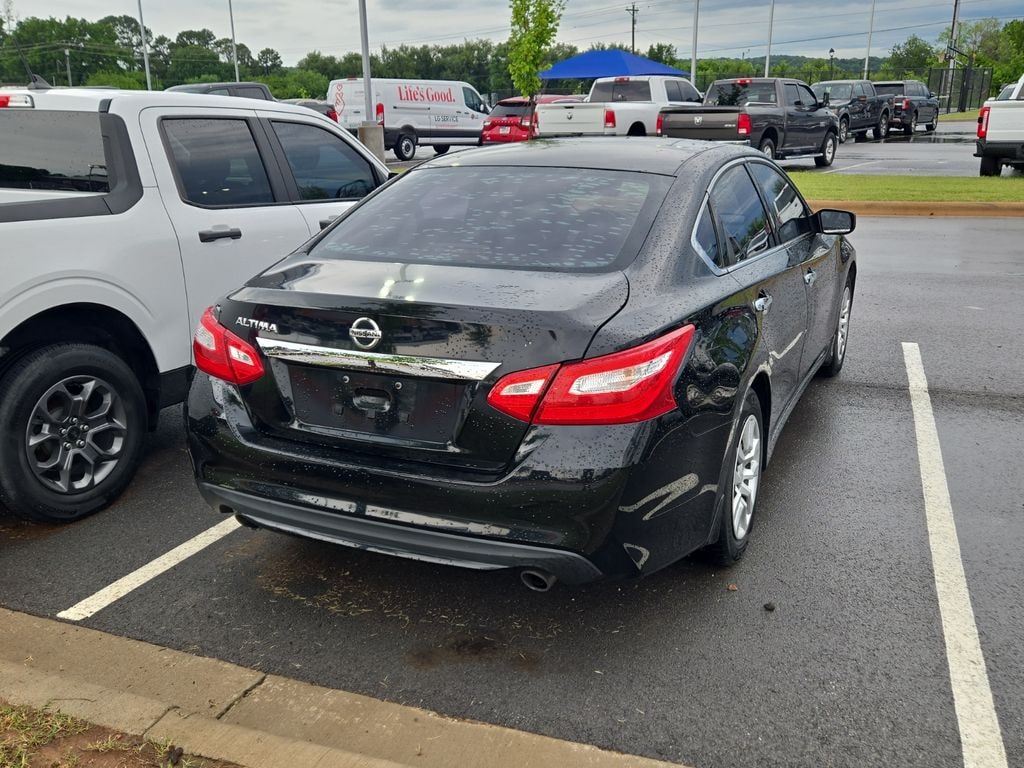 Used 2016 Nissan Altima 2.5 S Sedan