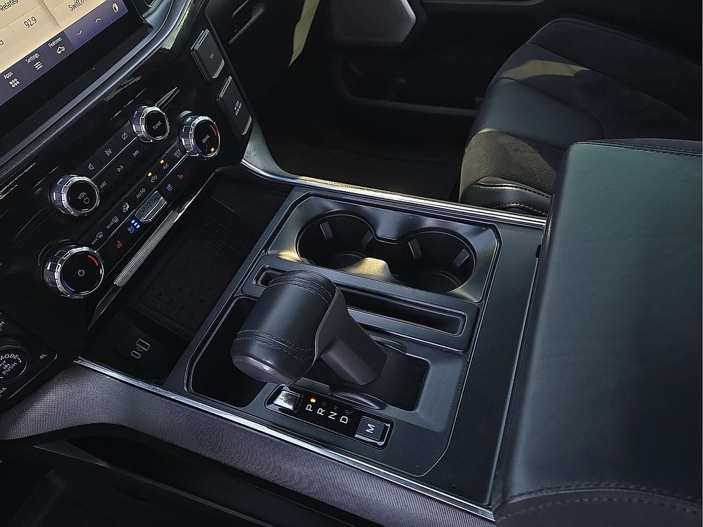 2023 Ford F-150 Raptor - Photo 20
