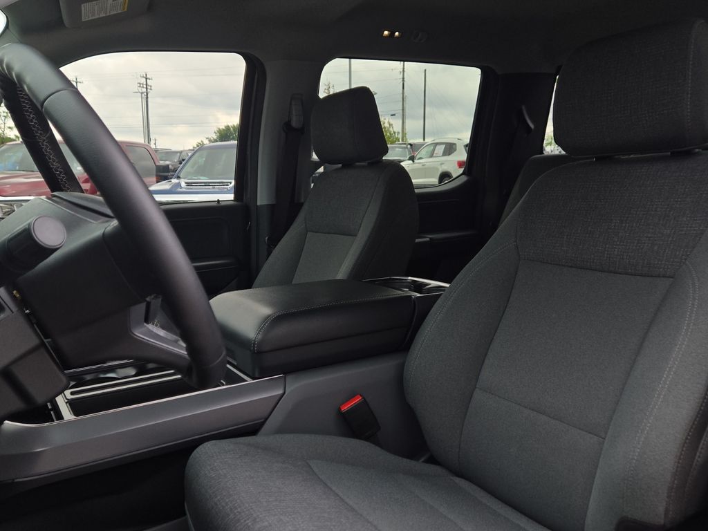 2024 Ford F-150 XLT - Photo 12