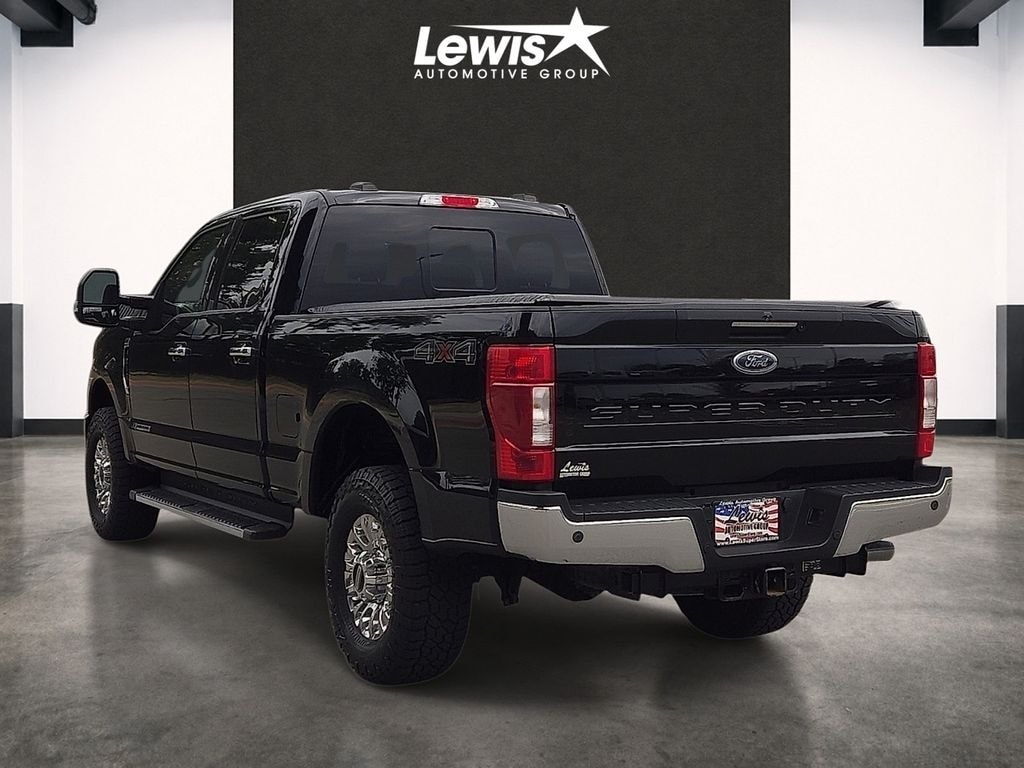 Used 2020 Ford F-350SD Lariat Truck Crew Cab